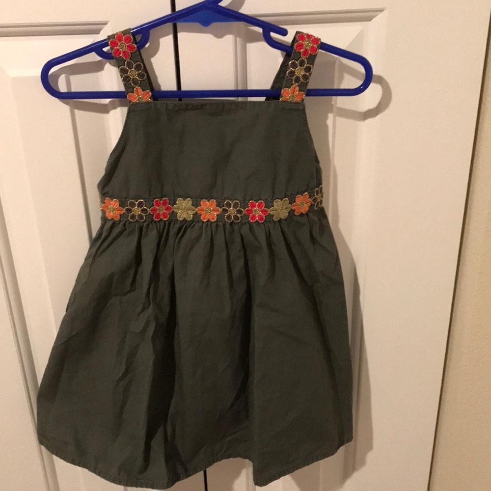 NICE GREEN 18-24months size DRESS!